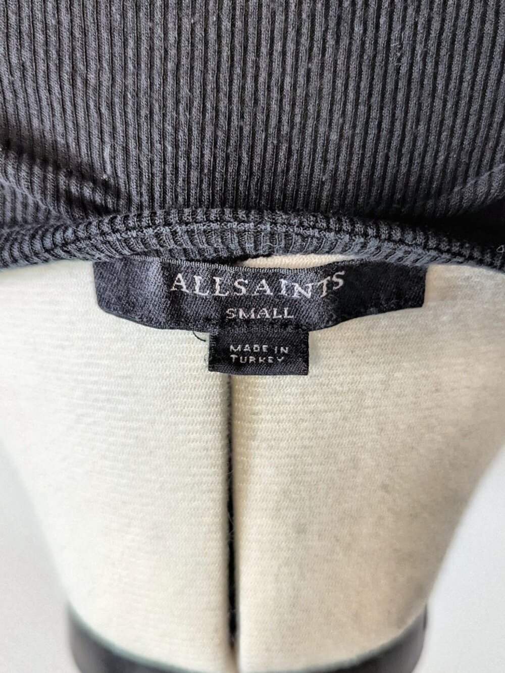 AllSaints Rina Black Ribbed Ruched Drawstring V-Neck Crop Top Only Women's S - Picture 3 of 4